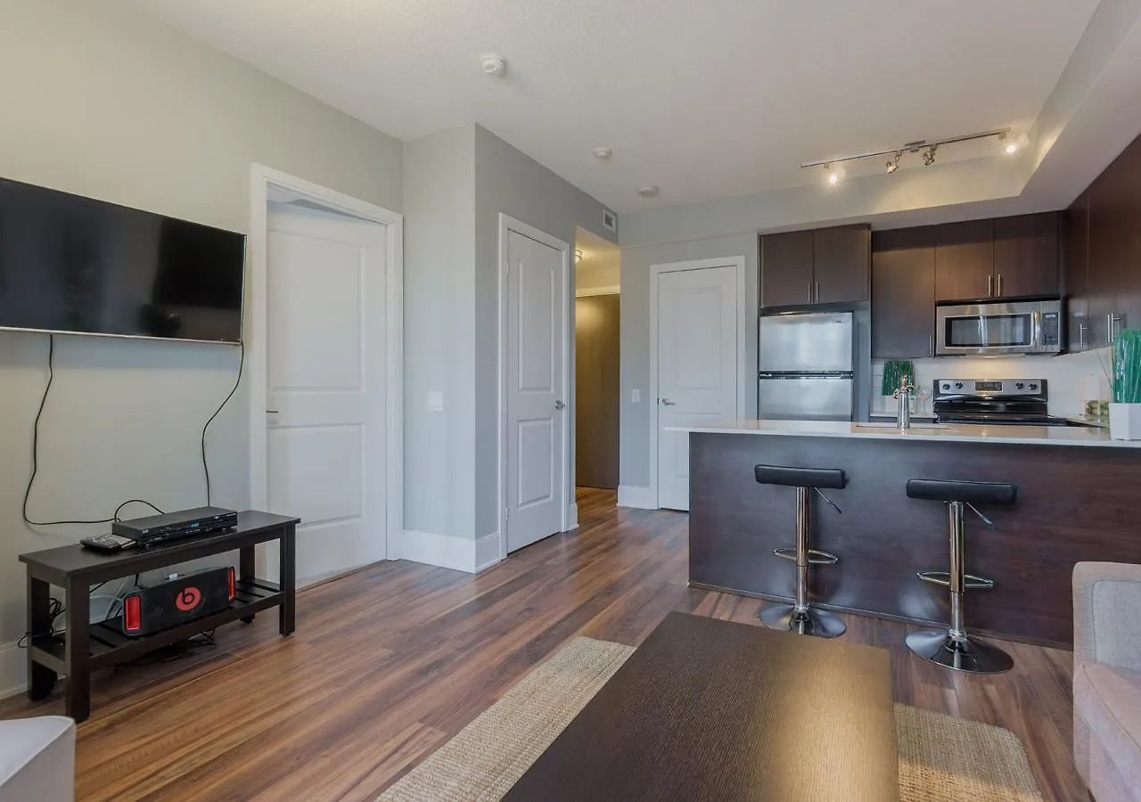Opal Suite Toronto 0*,